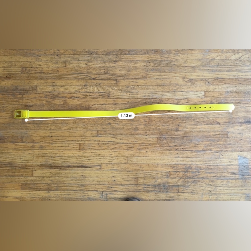 YELLOW RUBBER BELT - Picture 2 of 5